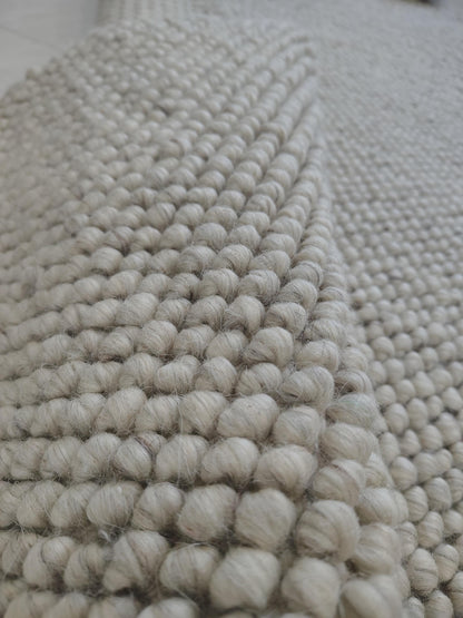 Chunky Looped Ivory Rug – Thick Textured Neutral Minimalist Floor Accent