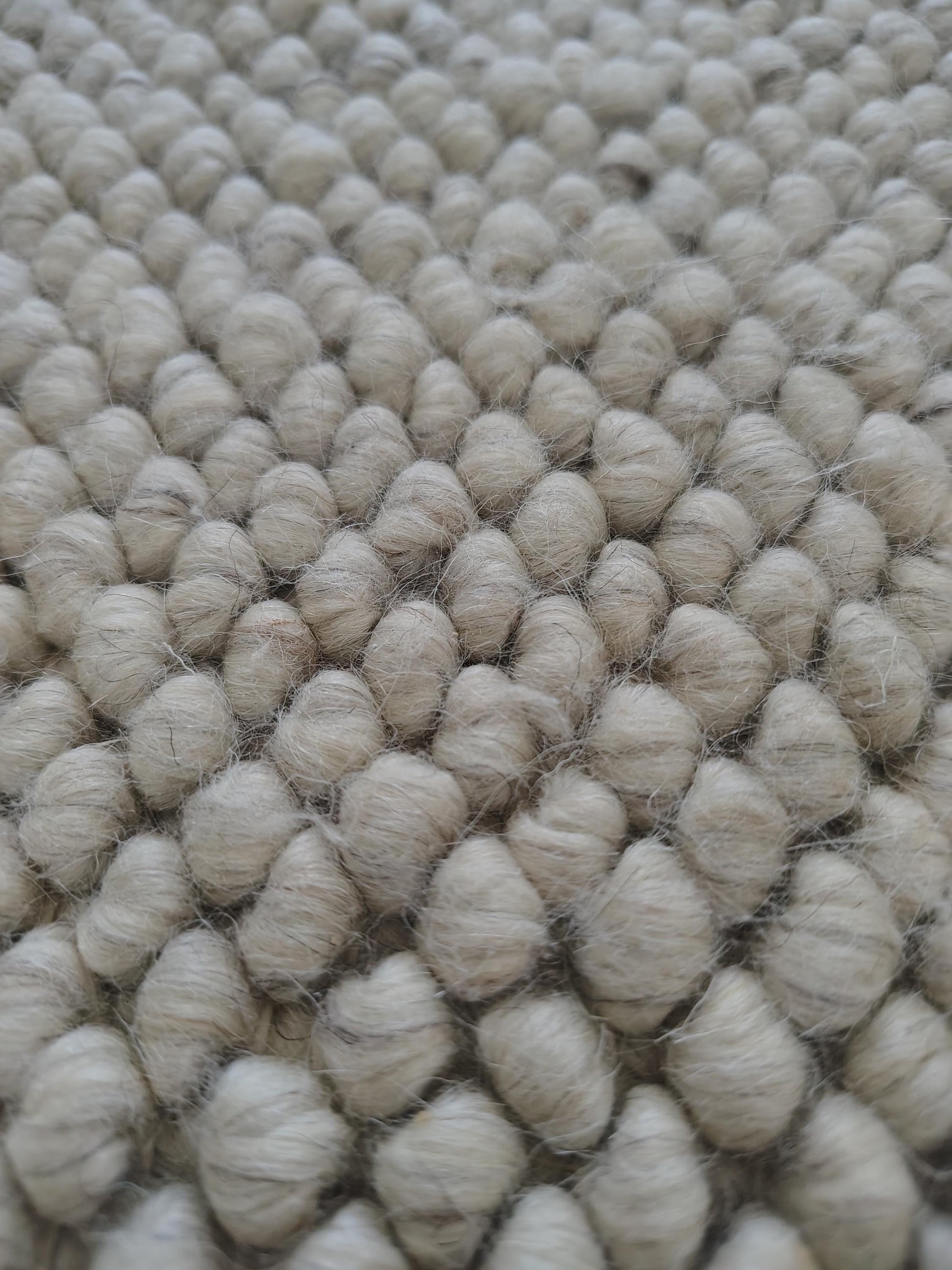 Chunky Looped Ivory Rug – Thick Textured Neutral Minimalist Floor Accent