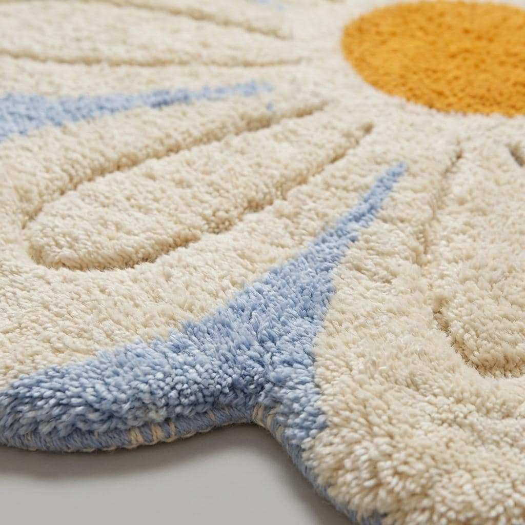 Tufted Daisy Flower Rug, Plush Nursery Decor