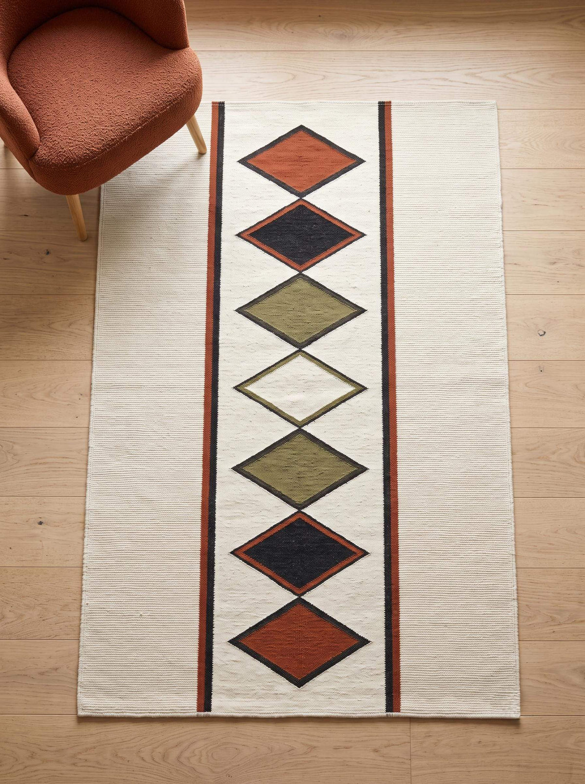 Ivory rust diamond kilim rug handwoven wool flatweave Southwestern design on natural ivory background